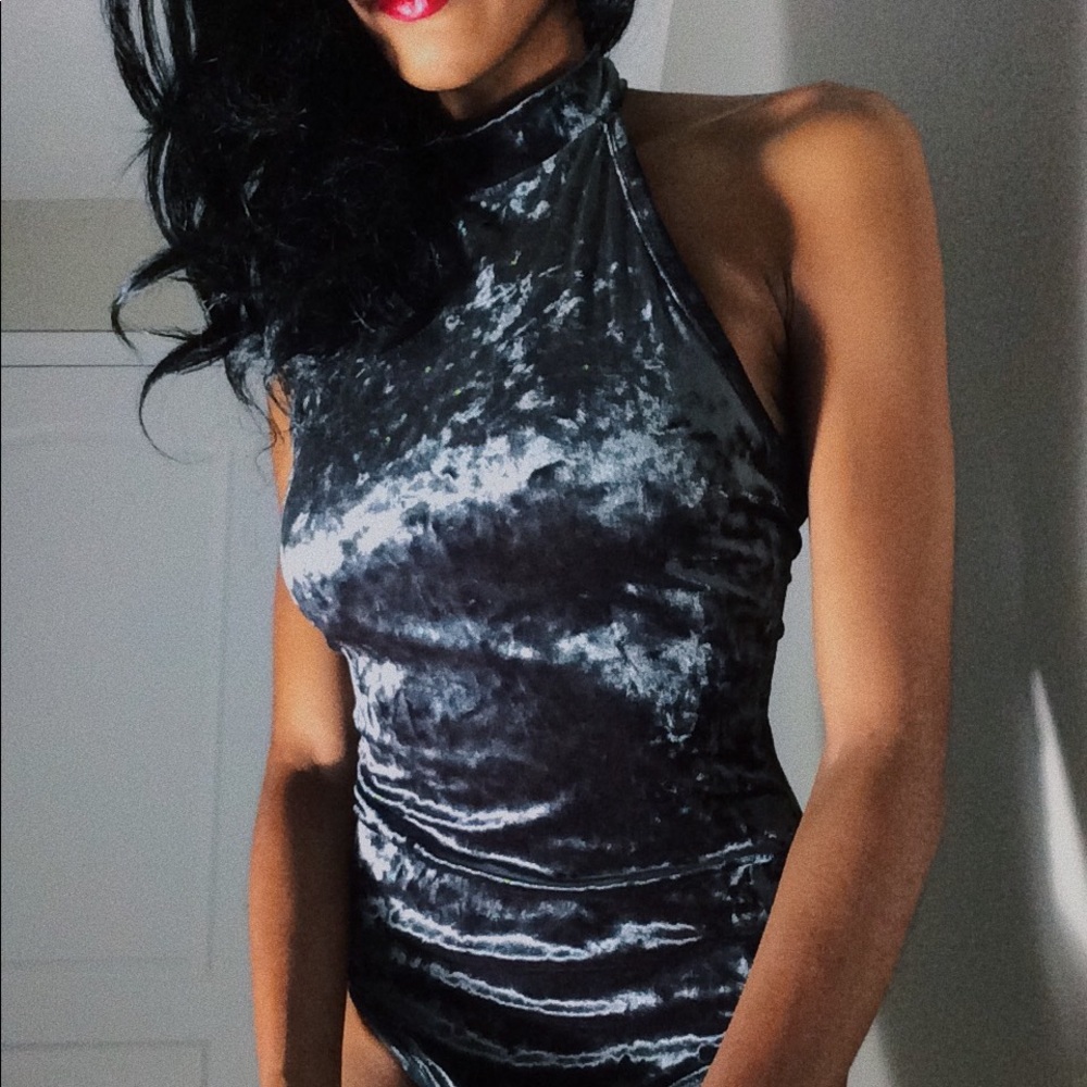 Vevelt bodysuit